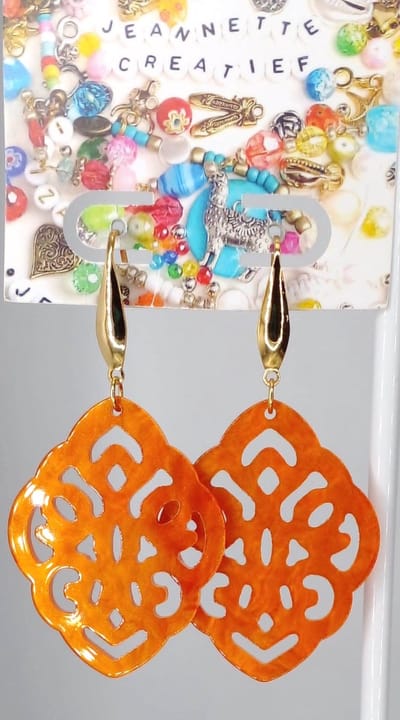 Jeannette-Creatief® - Holland - Barok Ruit Oranje - Oorhangers - Oorbellen Dames - Oranje Oorbellen - Oranje resin oorbellen - Oorbellen Oranje - Herfstlook - Voetbal - WK - Koningsdag