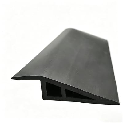 Overgangsprofiel Vloer - Randafwerking Profiel - Vloeren Egaliseren - Zelfklevend PVC - 1.5-2 cm Hoogte - Zwart