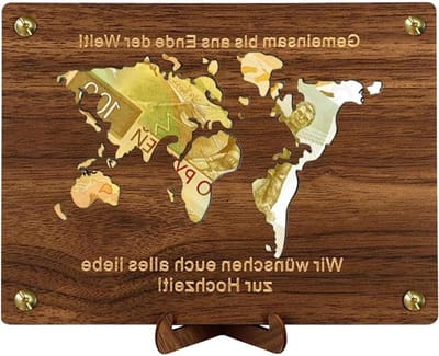 Houten Geld Kaart - Verjaardagscadeau Kaart - Cadeau Overhandigen - Uniek Hol Ontwerp - 20 cm x 15 cm - Wereldkaart