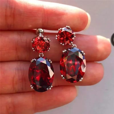 Boucles d'oreilles tendance européennes et américaines en oxyde de zircon scintillant, Bijoux de fête en zircon à la mode pour banquet haut de gamme, Pendentif long