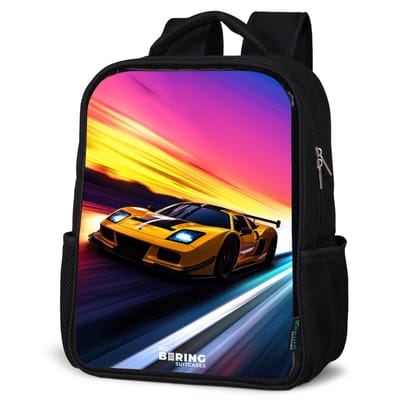 NoBoringSuitcases.com® - Rugzak zwart - Schooltas jongen & meisje - Gele raceauto bij kleurrijke zonsondergang - Rugtas voor school - Boekentas kind - Schoolrugzak - Kinderrugzak