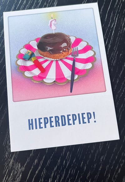 Verjaardagskaart - Hieperdepiep met Bossche Bol en kaarsje!
