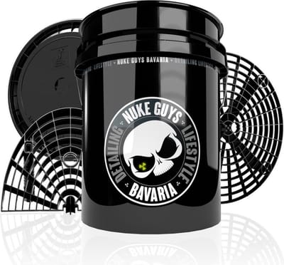 NUKE GUYS wasemmer set, bestaande uit; 1 x Nuke Guys Emmer 5 gallon 12 ltr, 1 x Grit Guard grit, 1 x Grit Guard wasbord.