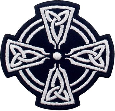 Keltisch Kruis Patch - Biker Embleem - Kleding Decoratie - Geborduurd IJzer Op - 7.5 x 7.5 cm - Wit Zwart