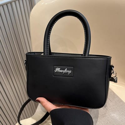 Sacs à la mode pour femmes Nouveaux sacs à bandoulière tendance pour femmes Ins Niche Sacs à main polyvalents à une épaule pour femmes beige