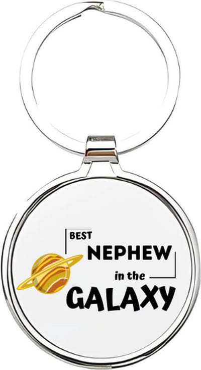 Akyol - best nephew in the galaxy Sleutelhanger - Neef - de leukste neef - neef sleutelhanger - neefje - sleutelhanger - sleutelhanger voor neven - familie sleutelhanger - verjaardagscadeautje - cadeau voor de liefste neef - cousin - 4 x 7,5 CM