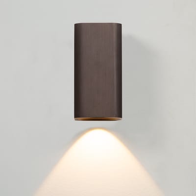 Atmooz Solito Wandlamp – H 12 cm – Brushed bronze – Metaal – Geïntegreerde LED – Downlight – Compact rechthoekig ontwerp – Wandlamp voor woonkamer of gang