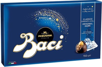 Baci Perugina Italiaanse bonbons van donkere chocolade met hazelnootvulling - 12 stuks / 150 gram