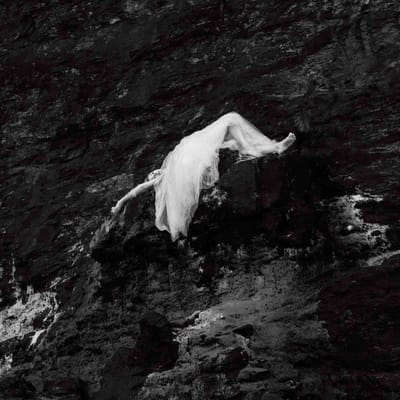Fuzzy Lights - Burials (LP)