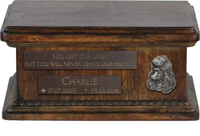 Houten urn voor poedel as, gepersonaliseerd met gravure