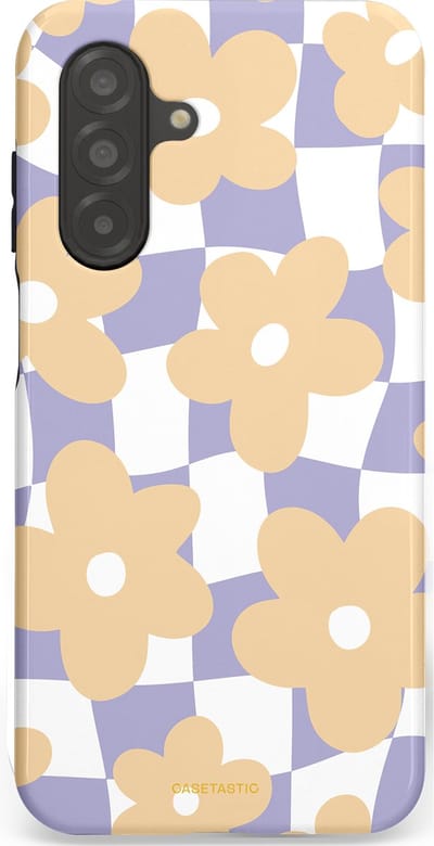 Casetastic hoesje geschikt voor Samsung Galaxy A26 - Dubbellaagse bescherming - Madeliefjes feest - Fashion Case - Zand Wit Lila Zilver