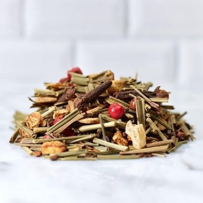 Summer Chai – Kruidenthee | Citroengras, Rode Peper, Gember, Cardemom, Kruidnagel, Kaneel | 90g Losse Thee