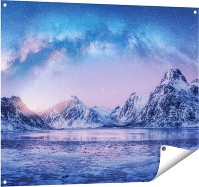 Gards Tuinposter Melkweg bij de Besneeuwde bergen - 100x80 cm - Tuindoek - Tuindecoratie - Wanddecoratie buiten - Tuinschilderij