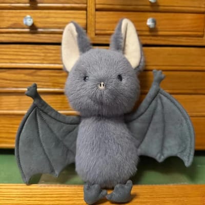 18cm Kawaii Hangende Vleermuis Pluche Speelgoed Grijs Broox Vleermuis Knuffeldier Pop Cartoon Zachte Vleermuis Pluche Huis Decoratie Verjaardagscadeaus Meisje 18cm gray