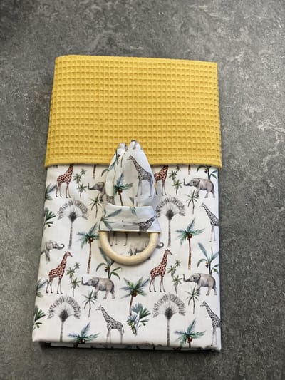 baby deken wieg deken kinderwagen deken oker geel jungle giraffe olifant 60x90 cm (zonder bijtring)