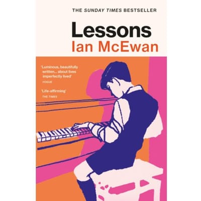 Lessons by Ian McEwan Paperback Boek 9781529116311