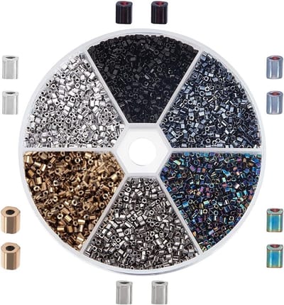 Meer dan 5400 glaszaadparels in 6 kleuren - Opaque vierkante zaadparels - Mini spacers voor oorbellen - 15 gram per verpakking - Perfect voor sieraden maken en knutselen