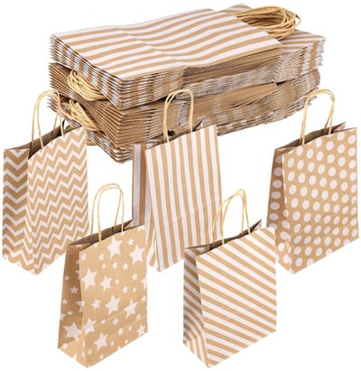 Dailygoods- Cadeauzakjes 50 stuks - Kraftpapier 16 x 22 x 8 cm - Handvat - 5 Patronen - Geschenktas - Stevig en stijlvol - Geschenkzakjes