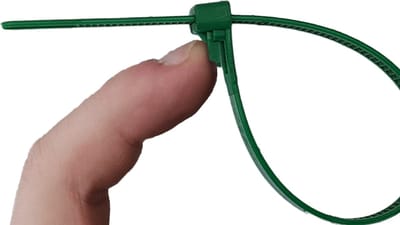 Kortpack - Hersluitbare Kabelbinders/Tyraps - 750mm lang x 7.6mm breed - Groen - 100 stuks - Treksterkte: 22.2KG - Bundeldiameter: 226mm - Bundelbandjes - (099.1039)