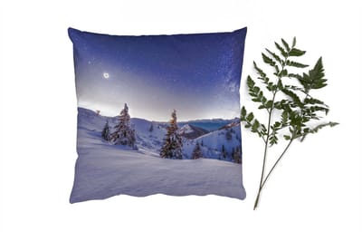 Sierkussens - Kussentjes Woonkamer - 40x40 cm - Winter - Sneeuw - Nacht - Bomen - Kerstversiering - Kerstdecoratie voor binnen - Woonkamer