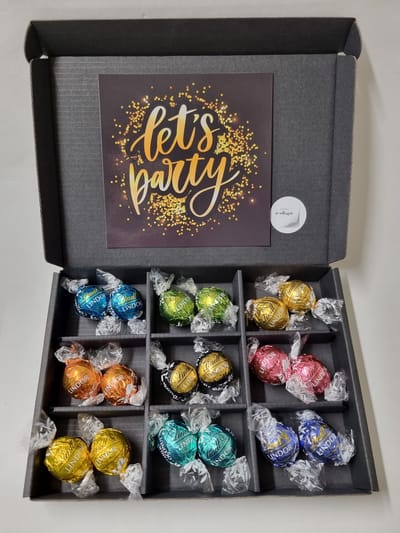 Chocolade Ballen Proeverij Pakket - 9 smaken Lindt chocolade | Mystery Card 'Let's Party met persoonlijke (video)boodschap | Cadeaupakket | Brievenbuspakket | Chocoladekado