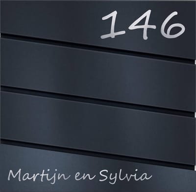 BR600 Brievenbus antraciet met naam en huisnummer 37x37x8.5cm