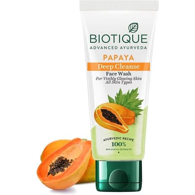 Biotique Papaja Gezichtsreiniger Voor Stralende Huid  Diepe Reiniging & Zachte Exfoliatie Met Botanische Extracten 150ml white