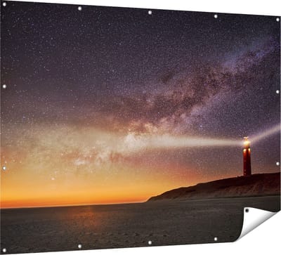 Gards Tuinposter Vuurtoren Texel in de Nacht - 160x120 cm - Tuindoek - Tuindecoratie - Wanddecoratie buiten - Tuinschilderij