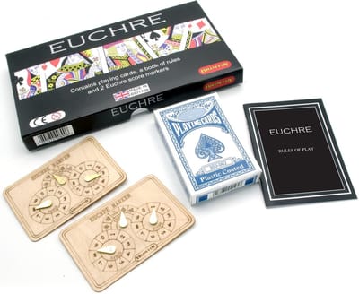 Speelkaart spel - Kaartspel set - Gezellig spelletje - Inclusief scoremarkers - 21x11x2 cm