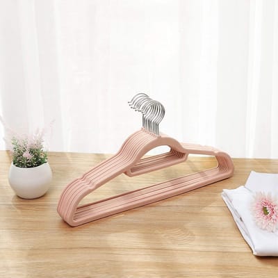 Kleerhanger, 50 stuks, anti-slip, kleerhanger, 0,6 cm dikte, kleerhanger, fluweel, ruimtebesparend, 360° draaibare haak, 45 cm, voor jassen, mantels, rokken, hemden, broeken, lichtroze HMRF50PK