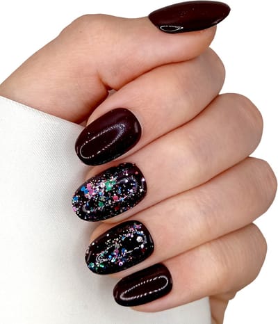 SD Press on Nails - B-72 - Plaknagels met nagellijm - Korter Ronde Kunstnagels - Donkerrood glitter - Set 20 Nagels - Handgemaakt - Accessoires Feestdagen - Korte nageltips - Nepnagels - Plaknagels