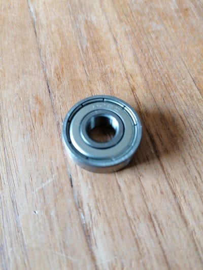 Lager 608 ZZ    Binnendiameter   8mm   Buitendiameter   22mm   Breedte  7mm