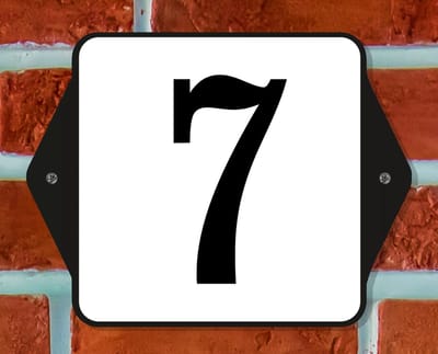 Huisnummerbord Klassiek - Nummer 7 - 14 x 11 cm - incl. bevestiging | - naambord - nummerbord - voordeur