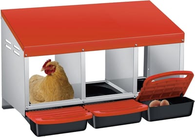 HoerFuriy Kippenlegkast met 3 Compartimenten - Metalen Legnest met Automatische Eierenopvang - Inclusief Nestmatjes en Poten - Wandmontage of Vrijstaand - Oranje - 79x48x47CM
