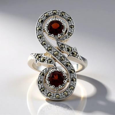 Cavill - Zilveren Dames Ring - 925 Sterling Zilver - 2 Mozambique Granaten 1 ct - 29 Roemeense Marcasieten 0,388 ct - Elegant Rode Edelstenen