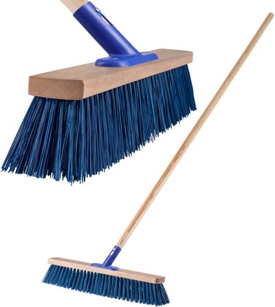 KADAX Straatbezem met lange steel van hout en nylon, veegbezem met metalen steelhouder, brede industriële bezem, comfortabele zaalbezem, zand, verschillende maten (50 cm)