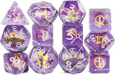 Lapi Toys - Dungeons and Dragons dobbelstenen - DnD Dice - Polydice - Dobbelstenen Dungeons Dragons - D&D dobbelstenen - DnD Dice Set - Mega set - 1 set (12 stuks) - Met sterrenbeelden - Resin - Paars
