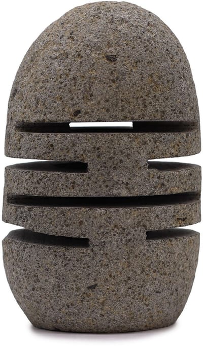 Natuurlijke Riviersteen Kaarshouder – Staande steen geslepen (10x13x22 cm)