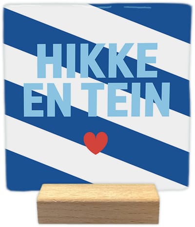 Hikke en tein - Keramische decoratie tegel - incl. houten presenteerblok
