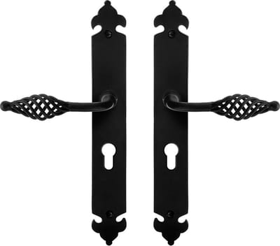Deurkruk op schild - Smeedijzer zwart - Gietijzer - GPF - GPF6265.60 smeedijzer zwarte Deurklink Tane op PC55, 291x41x4mm