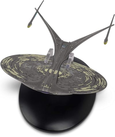 Ruimteschip Model - Gegoten Metaal - Verzamelen - Gedetailleerd Ontwerp - Miniatuur Formaat - Zilver met accenten