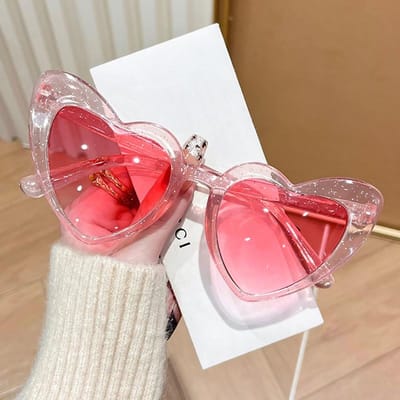 Nieuwe vintage retro Instagram zonnebril in hartvorm, transparant, roze en glanzend, voor meisjes, perfect voor strandfeestjes, verjaardagen en fotoshoots.