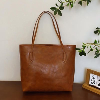 High-end Tas met Grote Capaciteit voor Dames In Herfst en Winter Nieuwe Mode Commuting Draagtas voor Dames Retro Veelzijdige Schoudertas brown