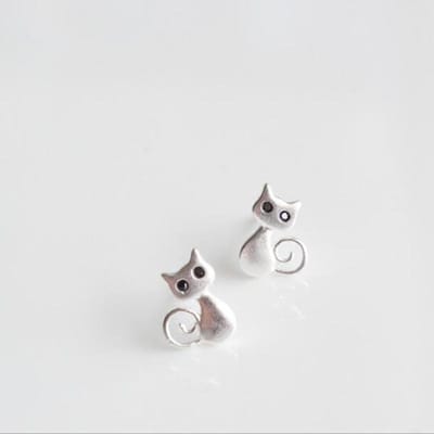 Exquise Dier 925 Sterling Zilveren Sieraden Mode Schattige Kat Trekt Anti-Allergisch Persoonlijkheid Dames Oorbellen Se41 white