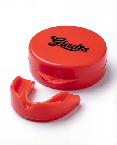 Gladts gebitsbeschermer - Rood - Kinderen - Junior - Gebitsprotecties - Makkelijk te vormen - Tandenknarsen - Bitje Vechtsport - Gebitsbeschermer - Mouthgard - Anti Snurk - Knarsbitje - Gebitsbeschermer Vechtsport - Tandenknarsen bitje