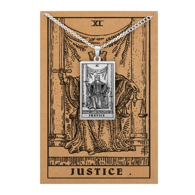 Tarot Ketting XI: Gerechtigheid / Justice - Inclusief Rider-Waite Kaart - Zilverkleurig Stainless Steel - 60cm - Pax Amare