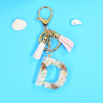 Letter Sleutelhanger A-Z – Luxe Initialen Sleutelhanger met Pompon & Kwastje – Tashanger voor Dames & Meisjes – Accessoire voor Sleutelbos, Handtas, Rugzak & Autosleutel – Persoonlijk Cadeau voor Vrouw, Moeder, Dochter & Vriendin