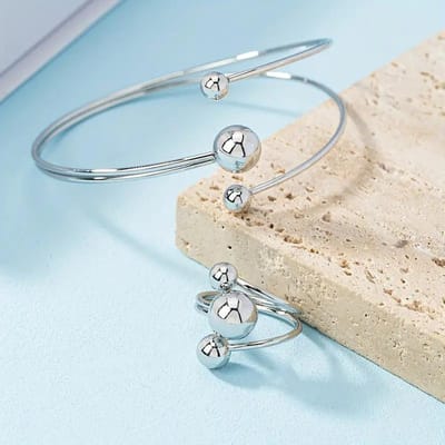 Goud en Zilver Kleine Bal Clip Grote Bal Niveau Armband Ring Set Dames Eenvoudige Mode Gepersonaliseerde Pols Vinger Sieraden beige