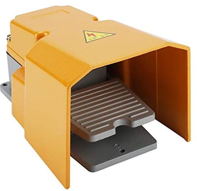 Voetpedaal Schakelaar - Aluminiumlegering - Oliebestendig - 250V 10A - Corrosiebestendig - Geschikt voor Gereedschap - Model met Guard