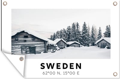Muurdecoratie Zweden - Sneeuw - Boom - Scandinavië - 180x120 cm - Tuinposter - Tuindoek